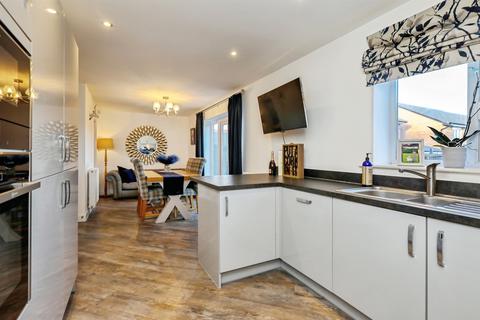 4 bedroom detached house for sale, Harlequin Drive, Worksop