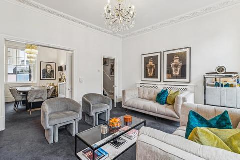 3 bedroom flat for sale, Sydney Street, London