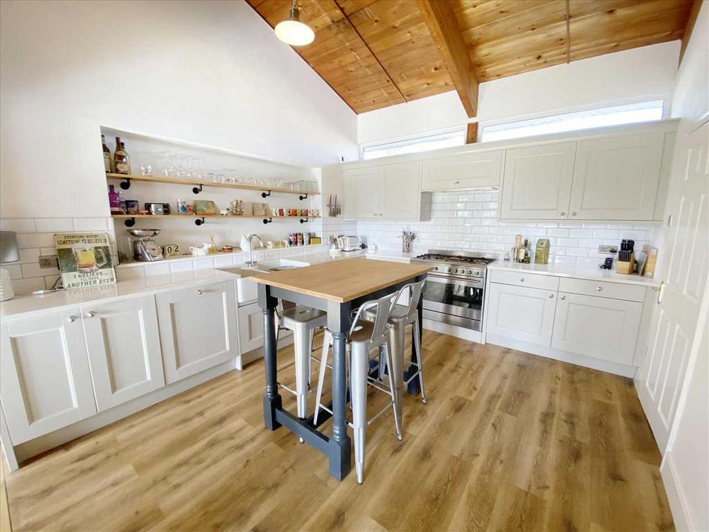 Kitchen: