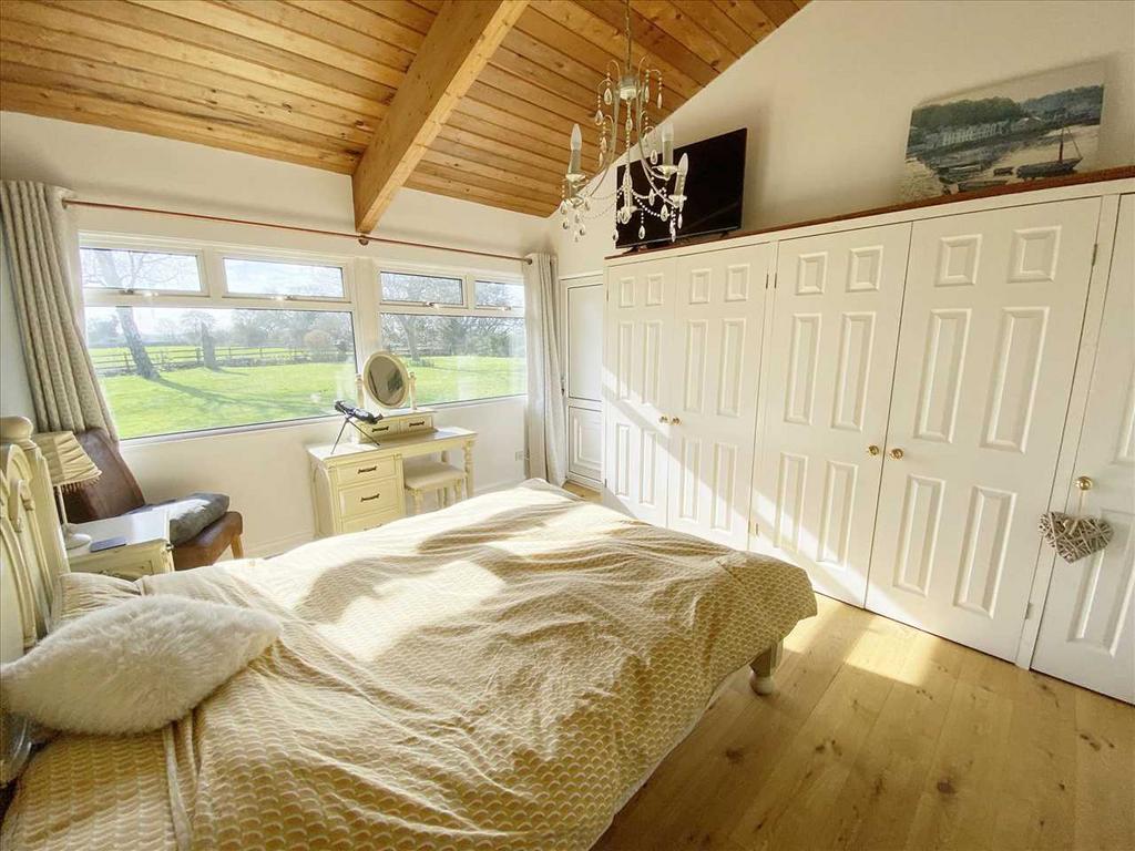 Bedroom 3: