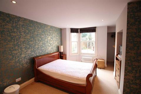 1 bedroom flat to rent, Holmewood Gardens, Brixton Hill SW2