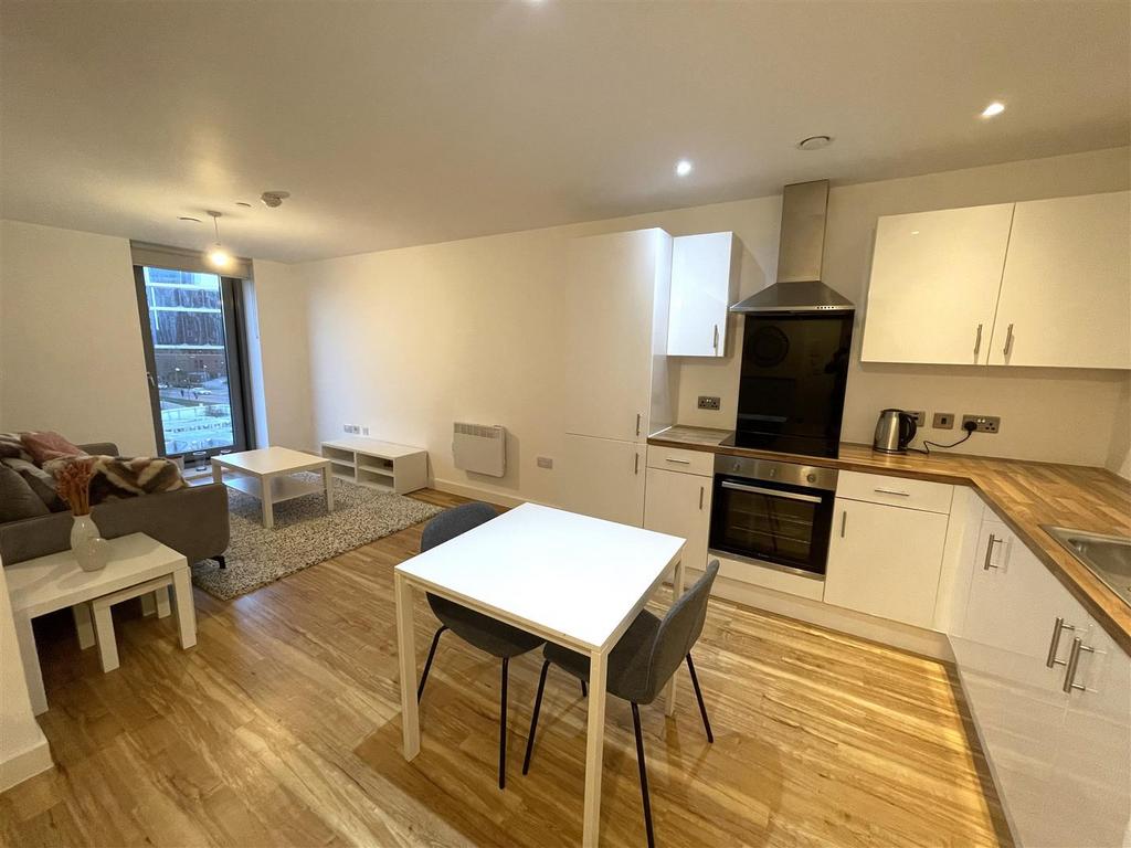 Kitchen/Lounge