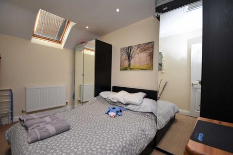 2 bedroom flat for sale, Bristol BS4