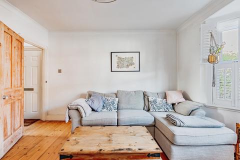 2 bedroom semi-detached house for sale, Hazelwick Road, Crawley, RH10
