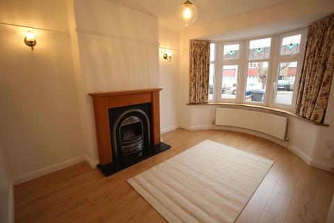 3 bedroom property to rent, Burlington Rise, Barnet EN4