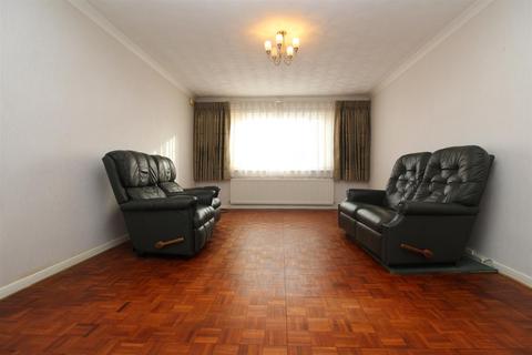 undefined, Turnberry Close, Bletchley, Milton Keynes, MK3