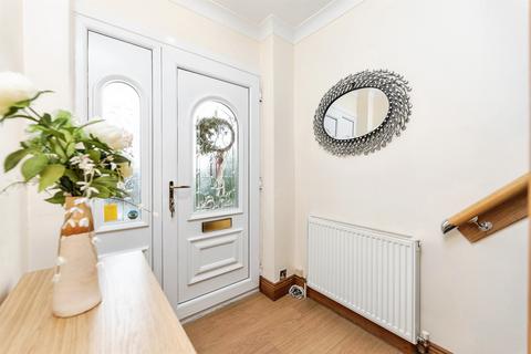 3 bedroom detached house for sale, Sunningdale Drive, Cudworth, BARNSLEY