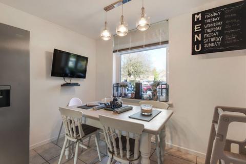 3 bedroom terraced house for sale, Bazes Shaw, New Ash Green, Longfield, DA3 8QX