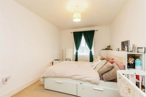2 bedroom apartment to rent, Wren Gardens, Bristol, BS20
