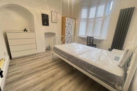 1 bedroom in a house share to rent, Victoria Road, Cambridge CB4