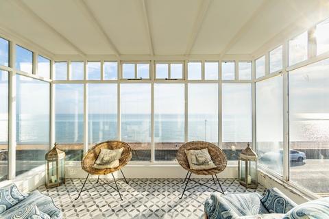 2 bedroom flat for sale, The Marina, Deal, Kent, CT14