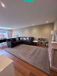 undefined, Park Avenue, Roundhay, Leeds, LS8 2JJ