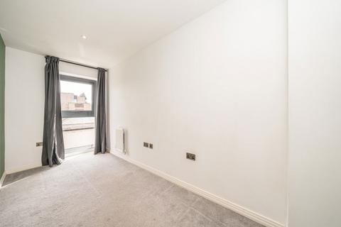undefined, Heath Road, Twickenham TW1