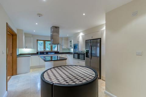 4 bedroom detached house for sale, Wyatts Road, Chorleywood, WD3