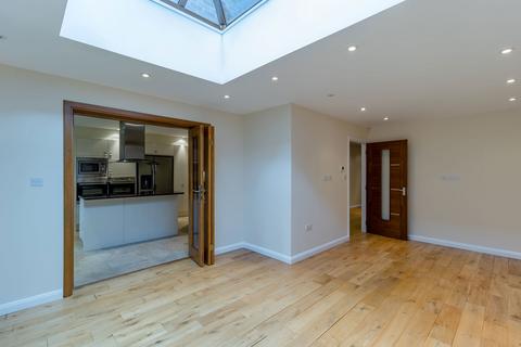 4 bedroom detached house for sale, Wyatts Road, Chorleywood, WD3