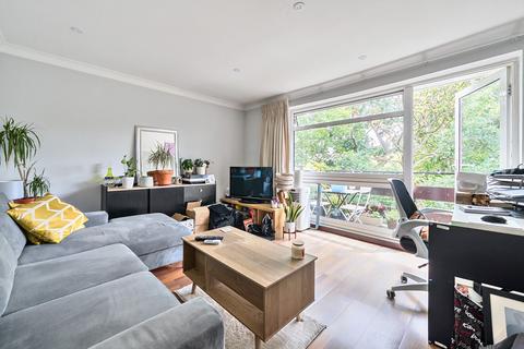 1 bedroom apartment for sale, Oakdene Court, Walton-on-Thames, Surrey