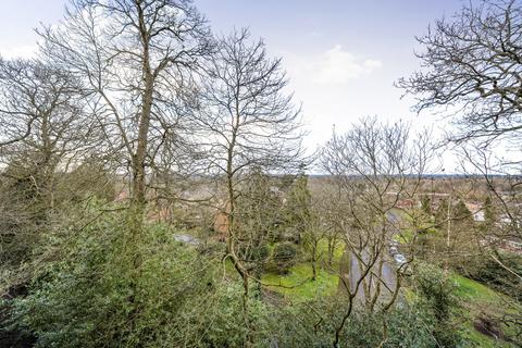 undefined, Beacon Hill, Woking, Surrey
