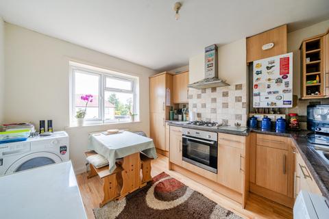 2 bedroom apartment for sale, Lincoln Road, Guildford, Surrey