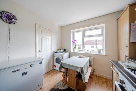 2 bedroom apartment for sale, Lincoln Road, Guildford, Surrey
