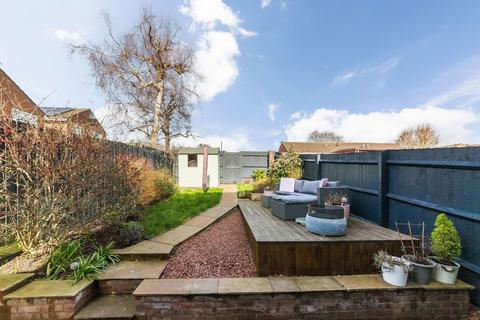3 bedroom end of terrace house for sale, Sussex Drive, Banbury