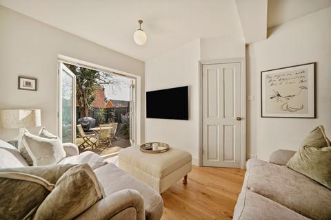 undefined, Lawrence Road, London W5