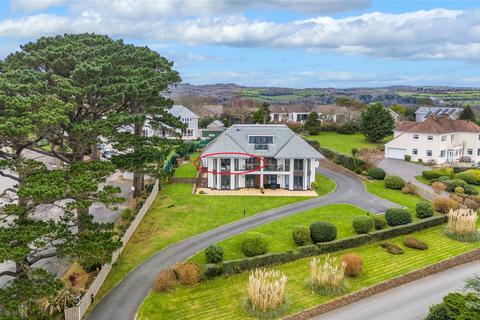2 bedroom flat for sale, Sea Road, Carlyon Bay, St. Austell, Cornwall, PL25