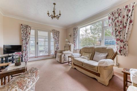 4 bedroom detached house for sale, Hall Road, Tharston