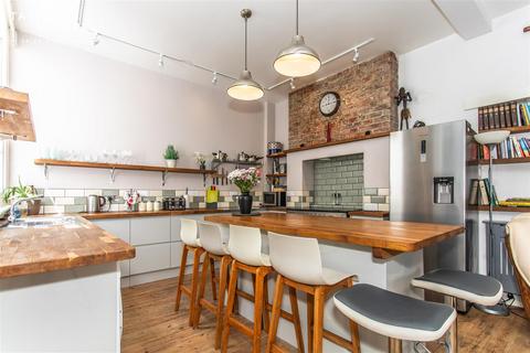 4 bedroom flat to rent, St. Georges Road, Brighton