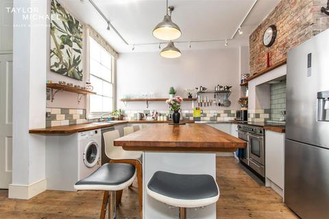 4 bedroom flat to rent, St. Georges Road, Brighton