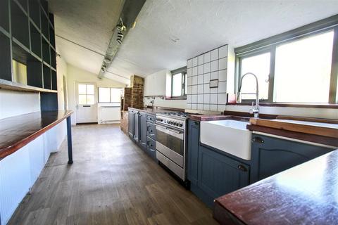 3 bedroom detached house for sale, Horning Road, Hoveton, Norwich