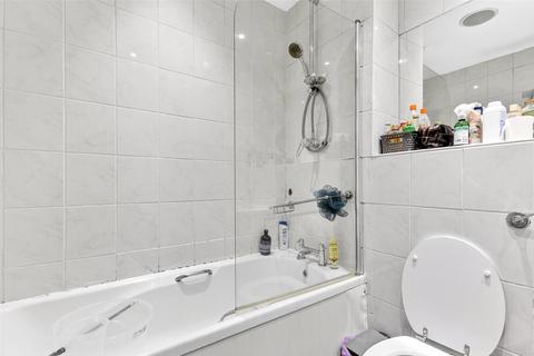3 bedroom terraced house for sale, Greenham Wood, Bracknell, Berkshire, RG12