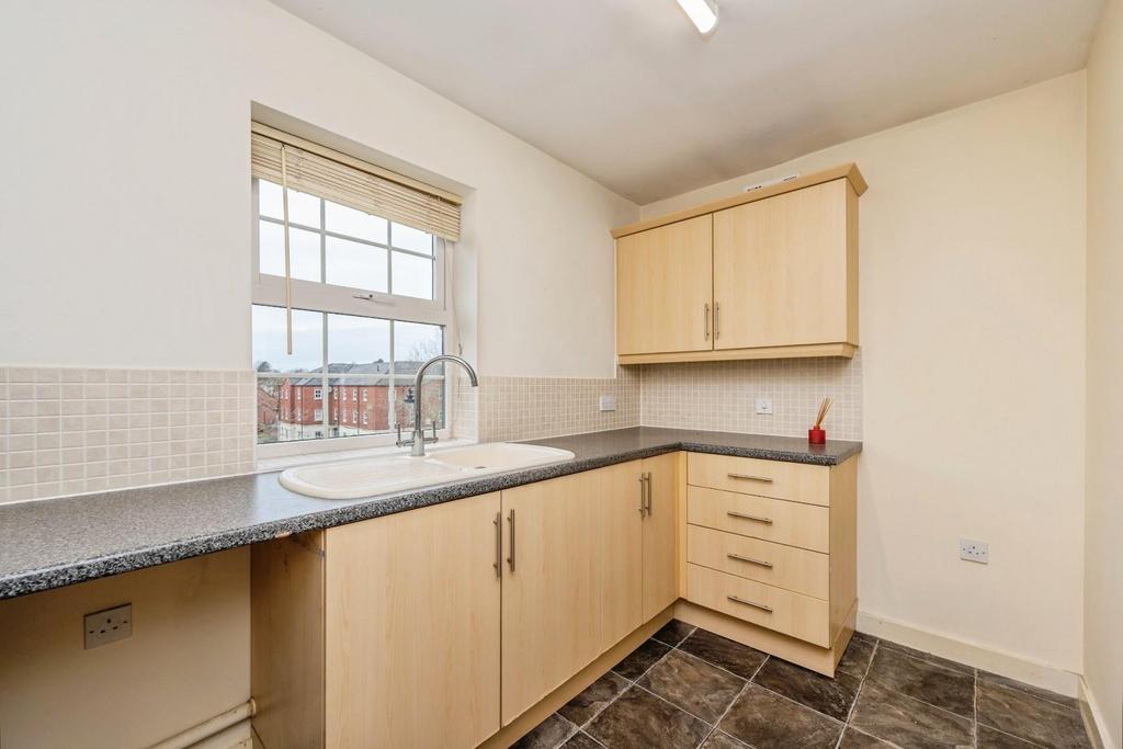 8harlestonhouse-2.jpg
