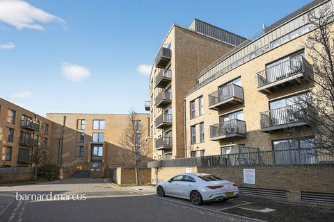 2 bedroom flat for sale, Cabot Close, Croydon