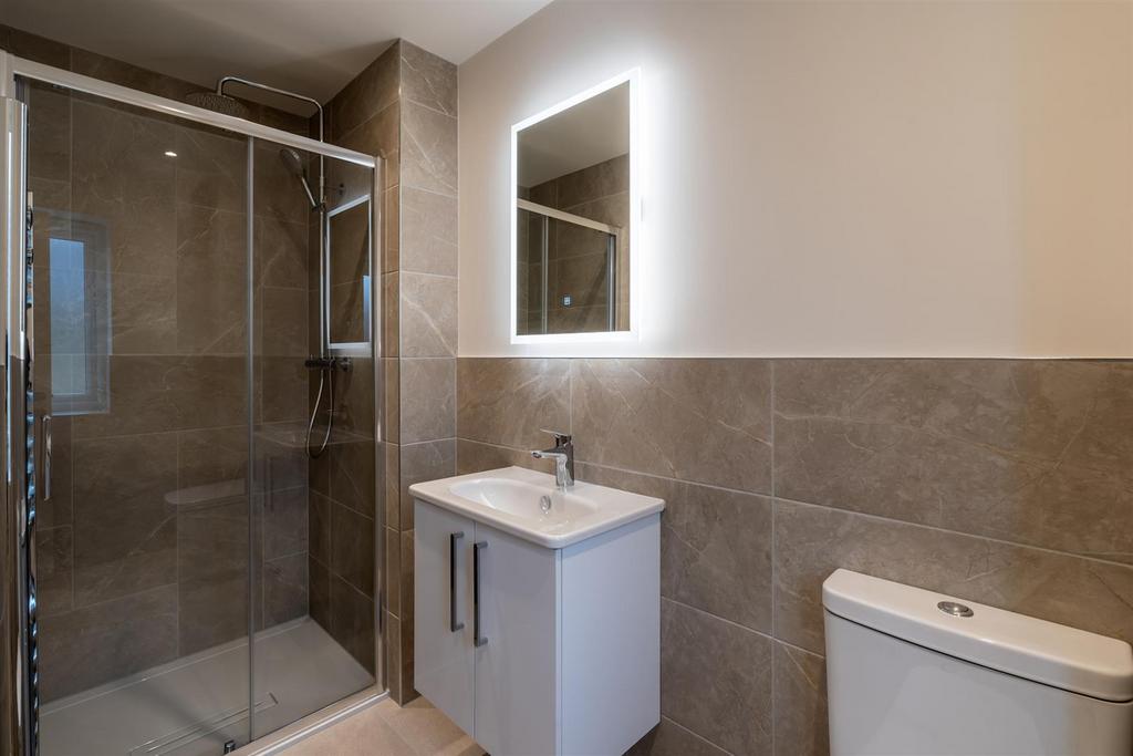 Master En-Suite