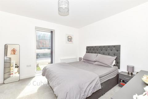 1 bedroom ground floor flat for sale, Drovers House, Drovers Lane, West Broyle, Chichester, West Sussex