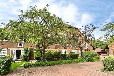undefined, Egmont Road, Sutton SM2