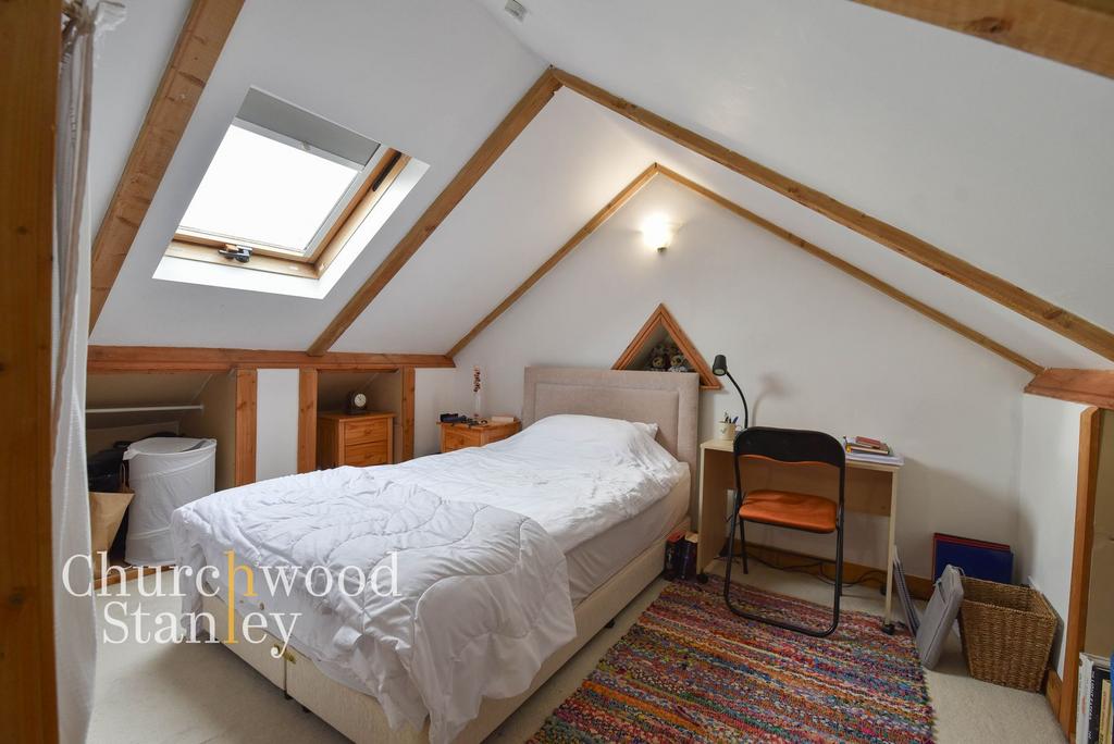 Attic room / bedroom