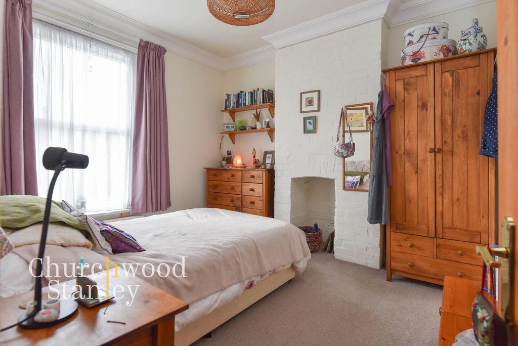 Second bedroom