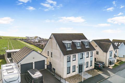 5 bedroom detached house for sale, Channel View, Bridgend CF32