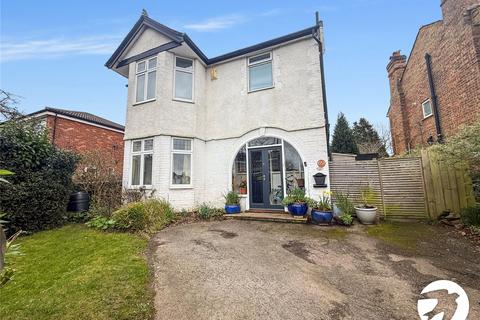 4 bedroom detached house to rent, Loose Road, Loose, Maidstone, Kent, ME15