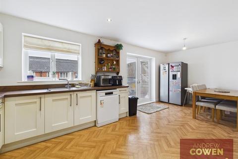 undefined, Phoenix Drive, Scarborough YO12
