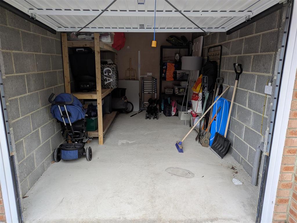 NEW GARAGE PHOTO .jpg