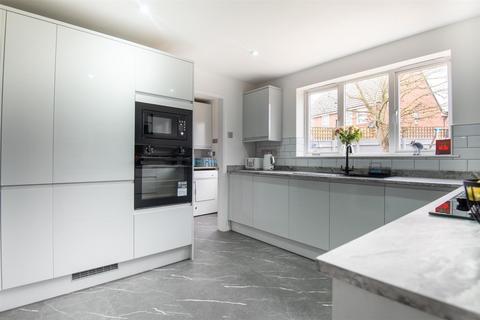 4 bedroom detached house for sale, Bourton Way, Wellingborough