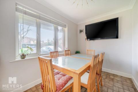 5 bedroom detached house for sale, Ferndown BH22