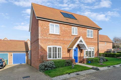 3 bedroom detached house for sale, Banland Croft, Meppershall, Shefford