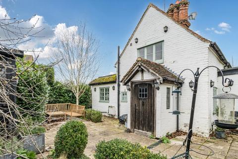 2 bedroom cottage for sale, London Road,  Aston Clinton,  HP22