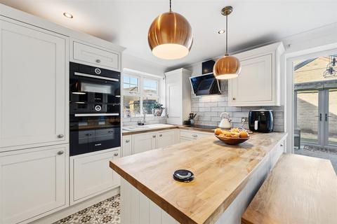 3 bedroom detached house for sale, Sunnybank, Rowsley, Matlock