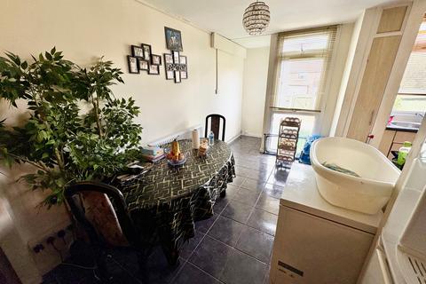 3 bedroom house to rent, Thorn Hill, NORTHAMPTON