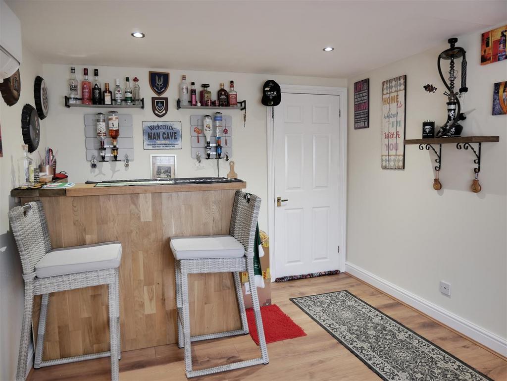 Bar/Snug