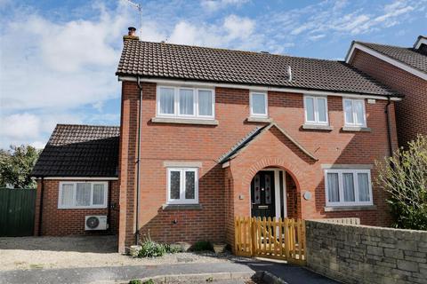 Wessington Court, Calne